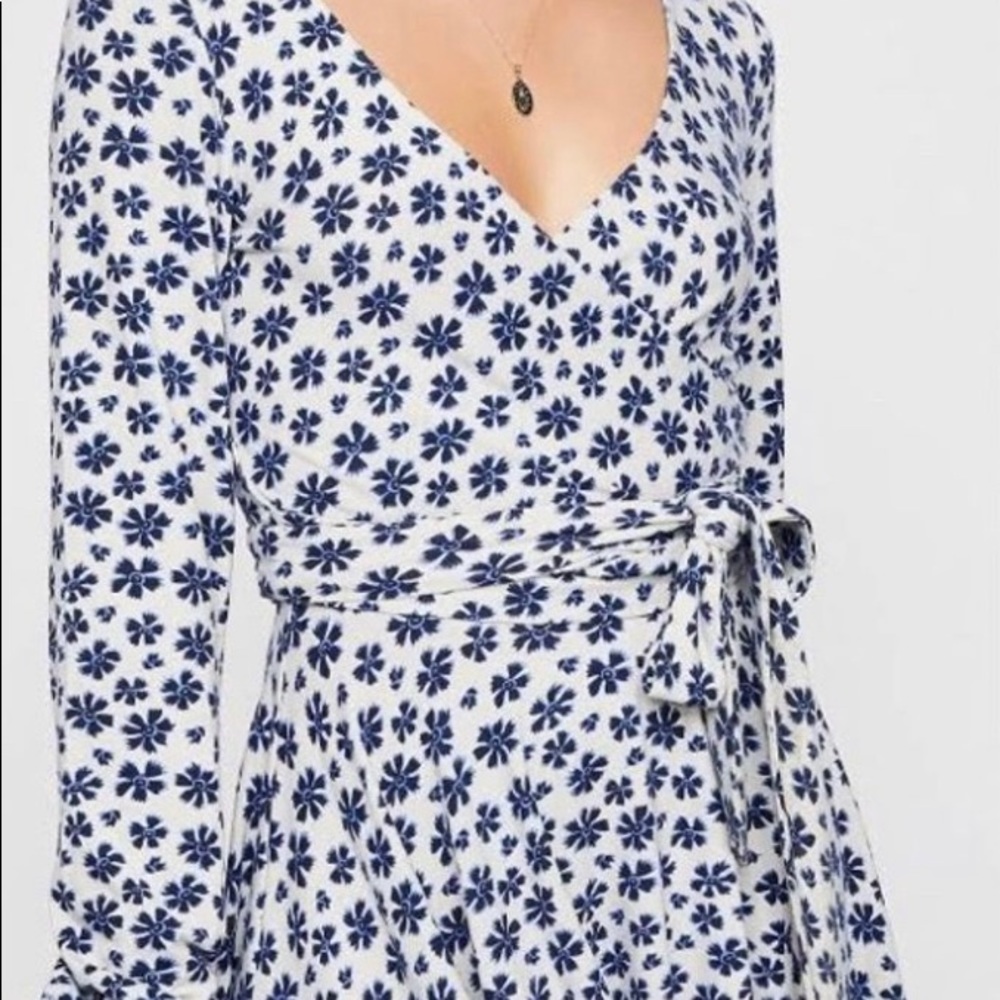 Free People wrap style dress size S - Picture 4 of 13